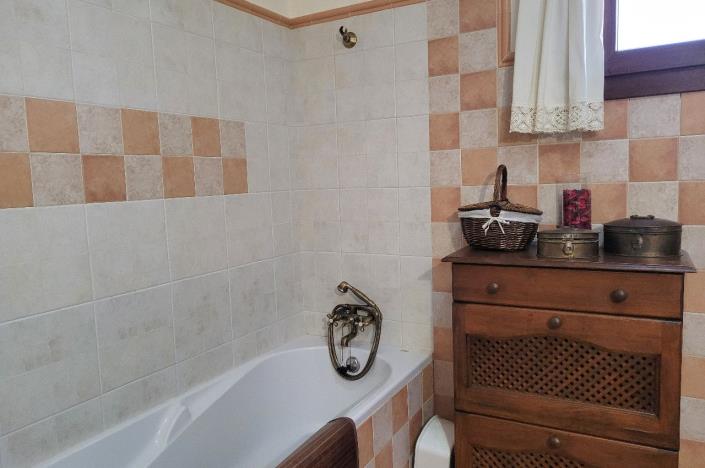 Image No.39-3 Bed Bungalow for sale