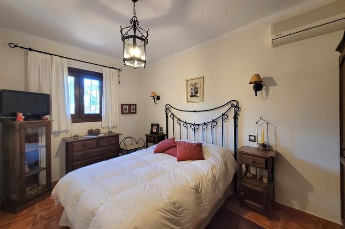 Image No.40-3 Bed Bungalow for sale