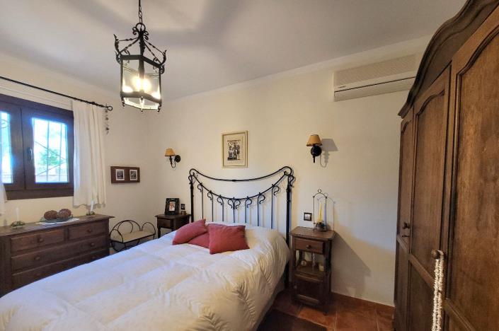 Image No.44-3 Bed Bungalow for sale