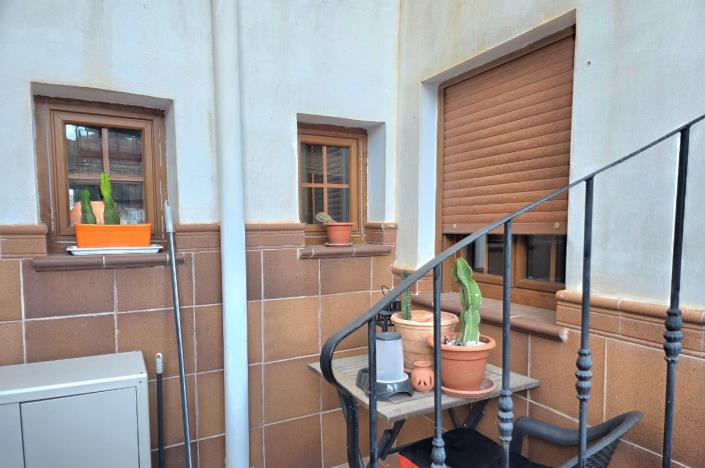 Image No.33-2 Bed House for sale