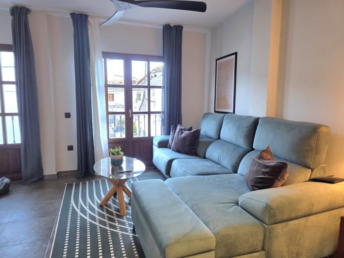 Image No.6-2 Bed Townhouse for sale