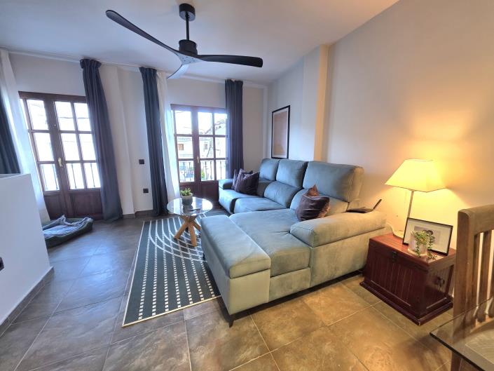 Image No.8-2 Bed Townhouse for sale