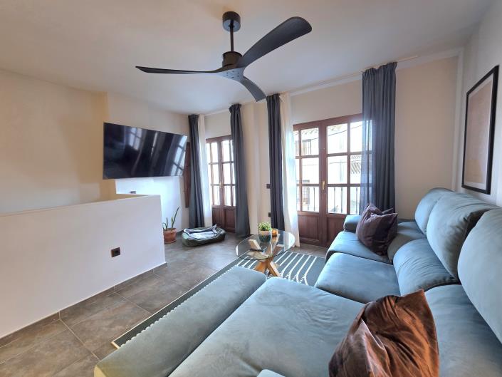 Image No.10-2 Bed Townhouse for sale