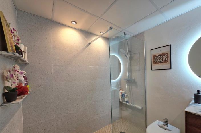 Image No.27-2 Bed Townhouse for sale