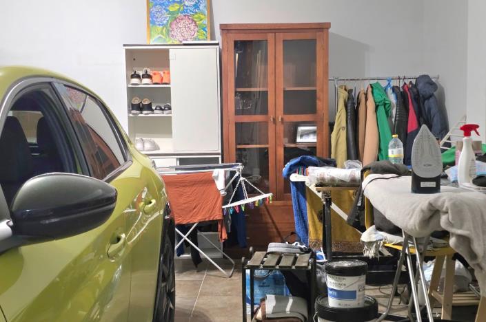 Image No.35-2 Bed Townhouse for sale