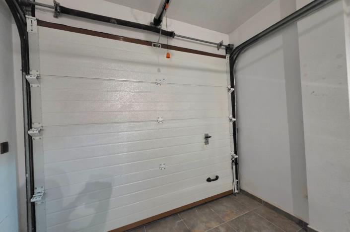 Image No.40-2 Bed Townhouse for sale