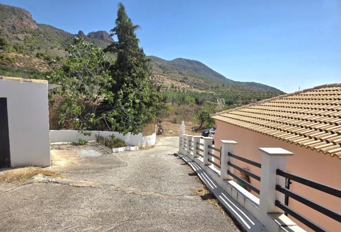 Image No.50-3 Bed Bungalow for sale