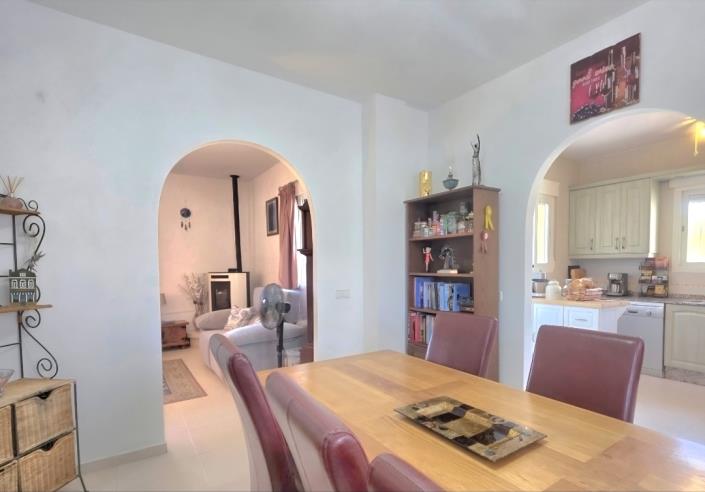 Image No.22-3 Bed Villa / Detached for sale