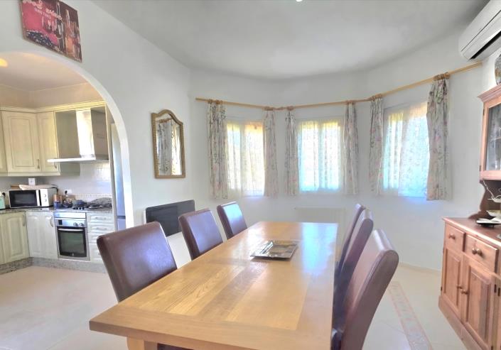 Image No.25-3 Bed Villa / Detached for sale