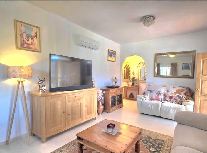 Image No.18-3 Bed Villa / Detached for sale