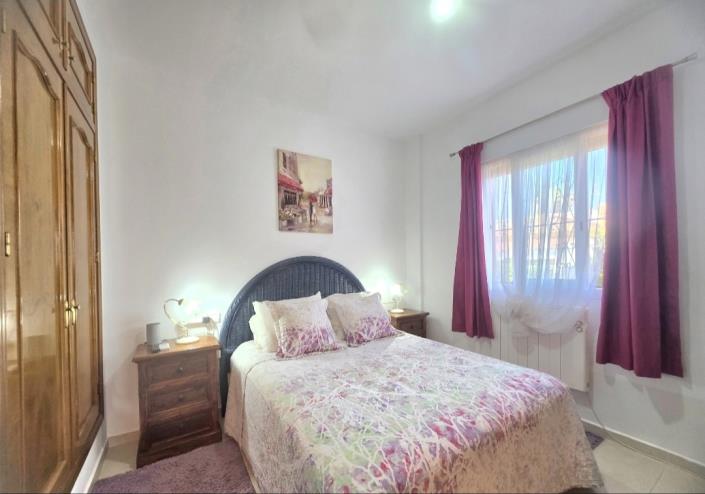 Image No.35-3 Bed Villa / Detached for sale