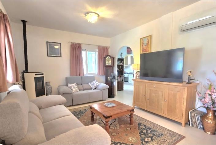 Image No.16-3 Bed Villa / Detached for sale