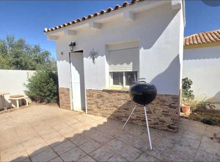 Image No.15-3 Bed Villa / Detached for sale