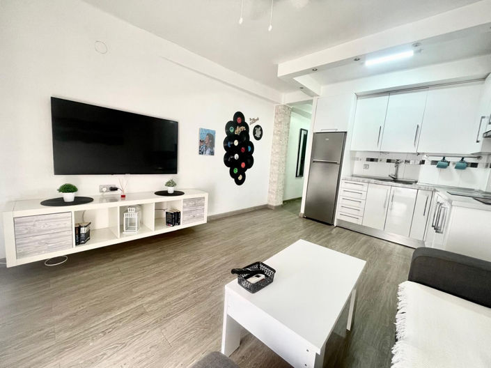 Image No.7-1 Bed Property for sale