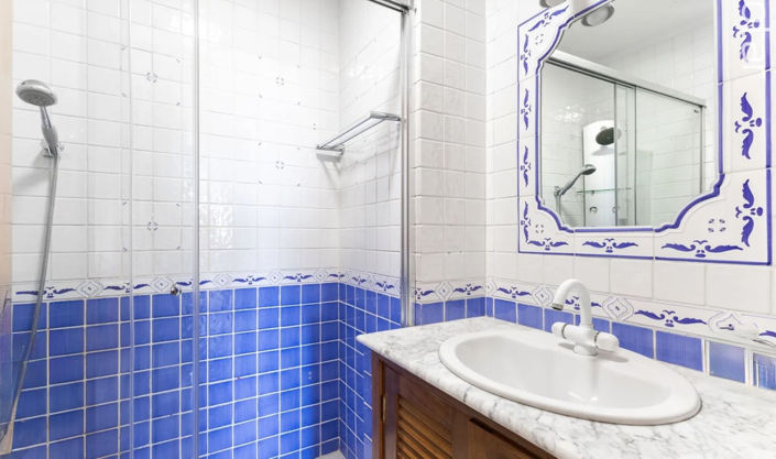 Image No.8-2 Bed Property for sale