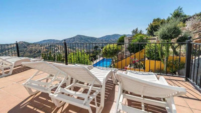 12-53013098fcab6c38b1379cd33298e050