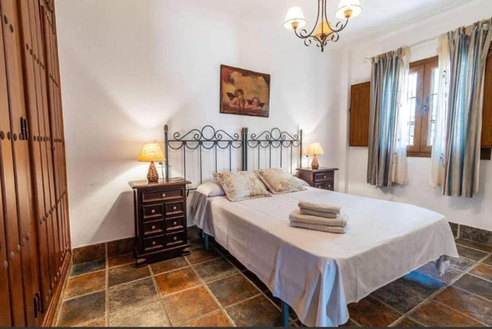 Image No.4-Propriété de 7 chambres à vendre à Frigiliana