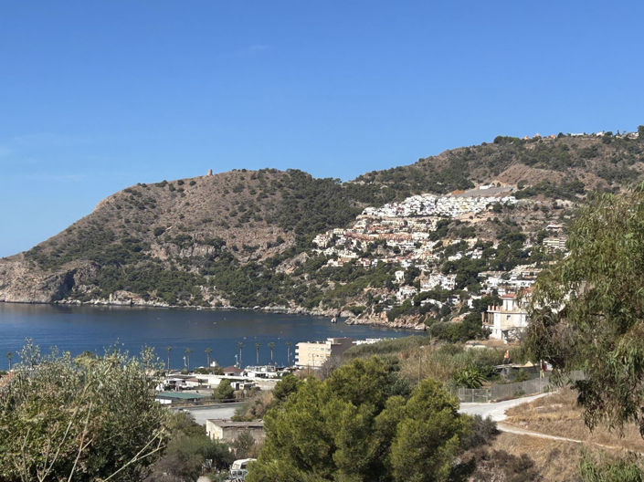 Image No.3-3 Bed Property for sale