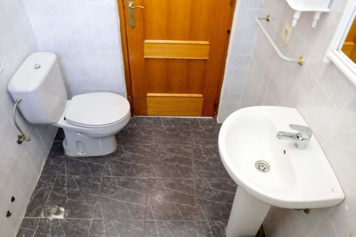 Image No.29-4 Bed Property for sale