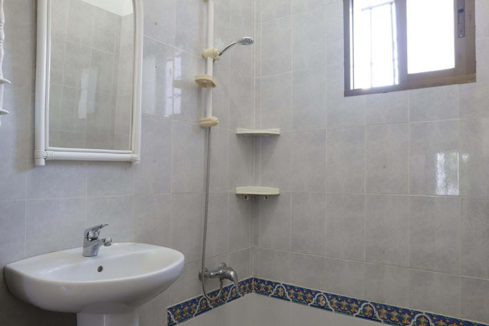 Image No.30-4 Bed Property for sale