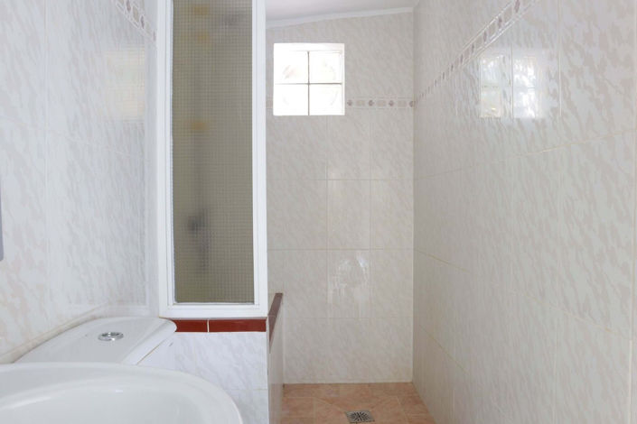 Image No.36-4 Bed Property for sale