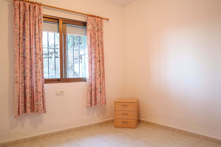 Image No.55-4 Bed Property for sale