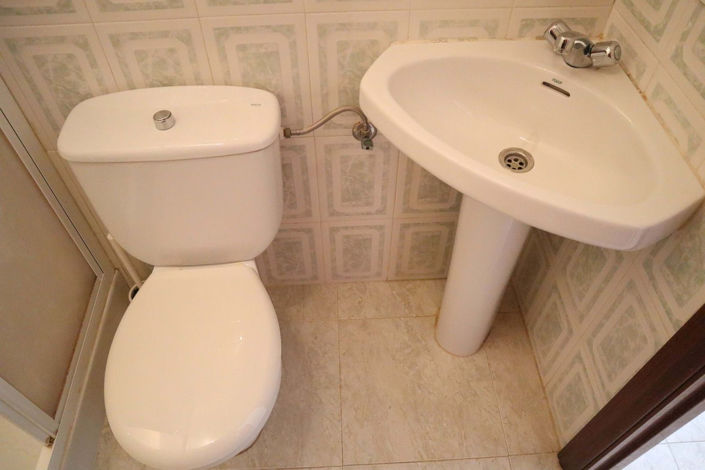 Image No.60-4 Bed Property for sale