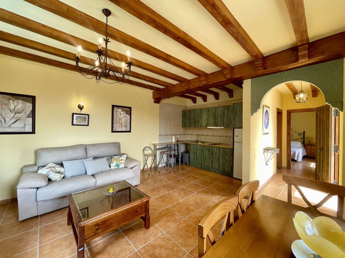 Image No.16-4 Bed Property for sale