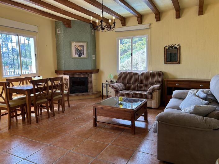 Image No.18-4 Bed Property for sale