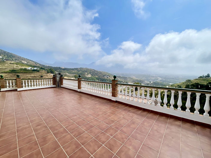 Image No.26-4 Bed Property for sale