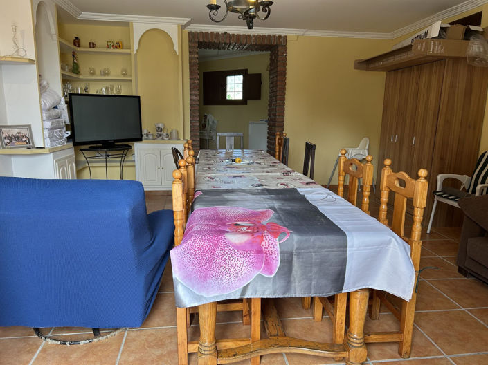 Image No.30-4 Bed Property for sale