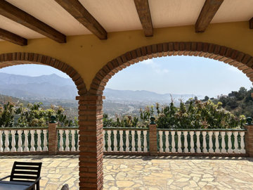 9-467d0cee5b725f3ef65f102a0c2e69c0