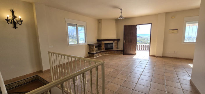 Image No.12-4 Bed Property for sale