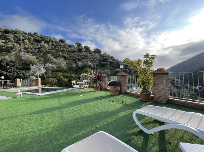 Image No.7-3 Bed Property for sale