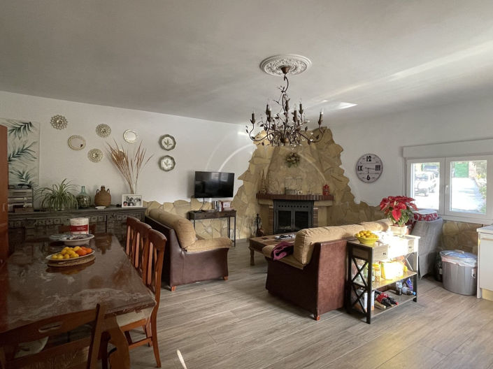 Image No.9-3 Bed Property for sale