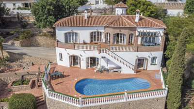5 Bed Property for sale