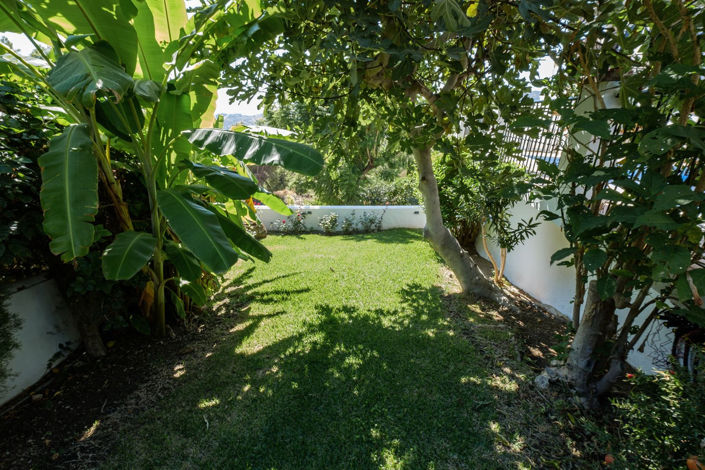 Image No.24-3 Bed Property for sale