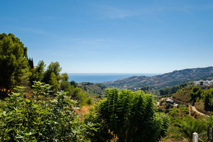 Image No.25-3 Bed Property for sale