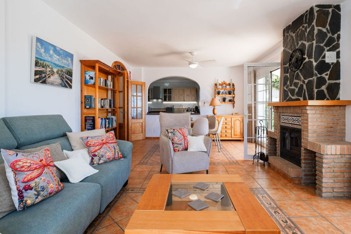 Image No.3-3 Bed Property for sale