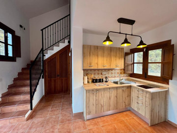 9-467d0cee5b725f3ef65f102a0c2e69c0