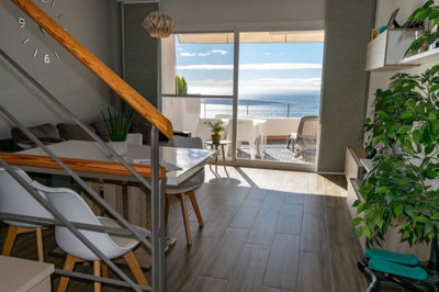 7-aa4cc561180b369757c0bb4af9886cd3