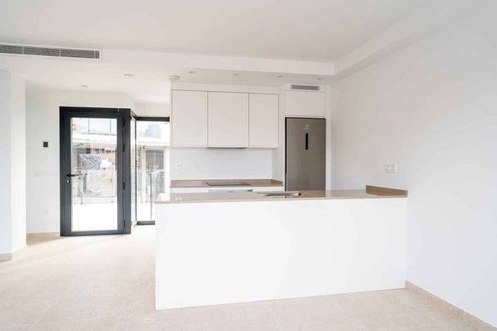 Image No.3-3 Bed Property for sale