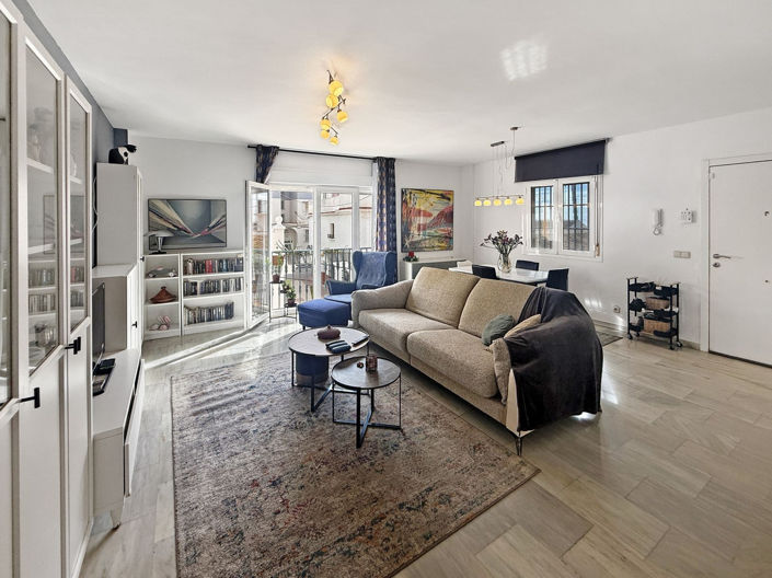 Image No.2-2 Bed Property for sale