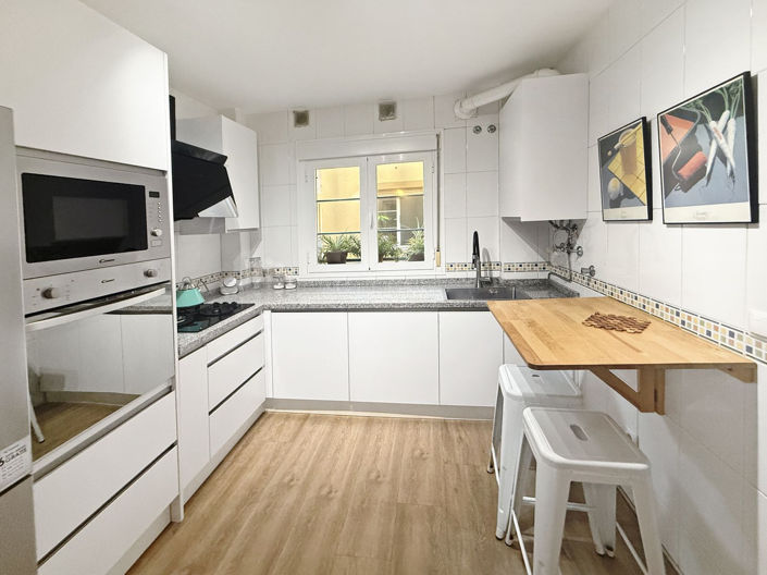 Image No.4-2 Bed Property for sale