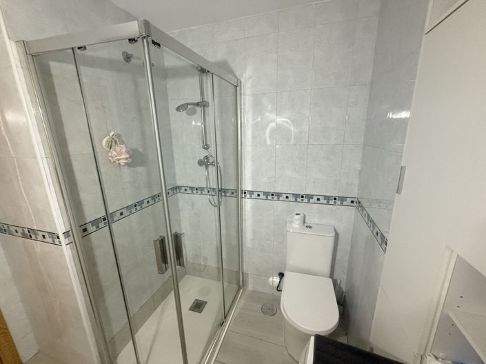 Image No.9-2 Bed Property for sale