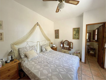 13-5fd73dea700db77384c091ca9818b1a9