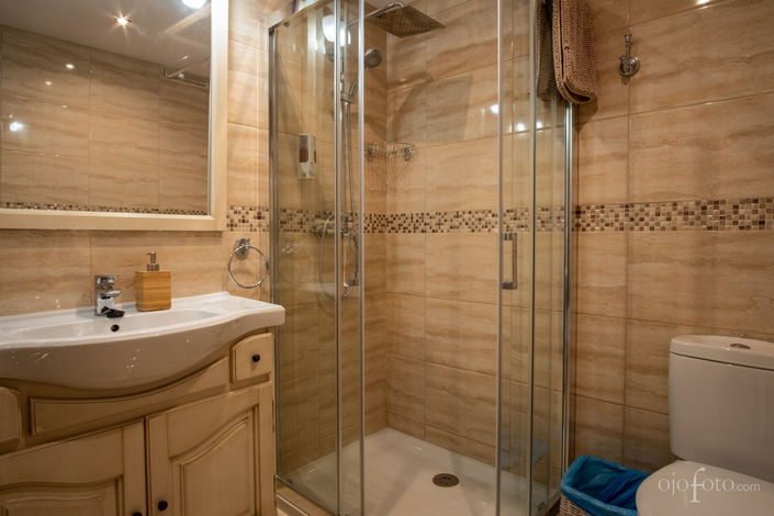 Image No.28-5 Bed Property for sale