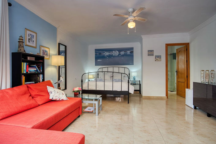 Image No.31-5 Bed Property for sale