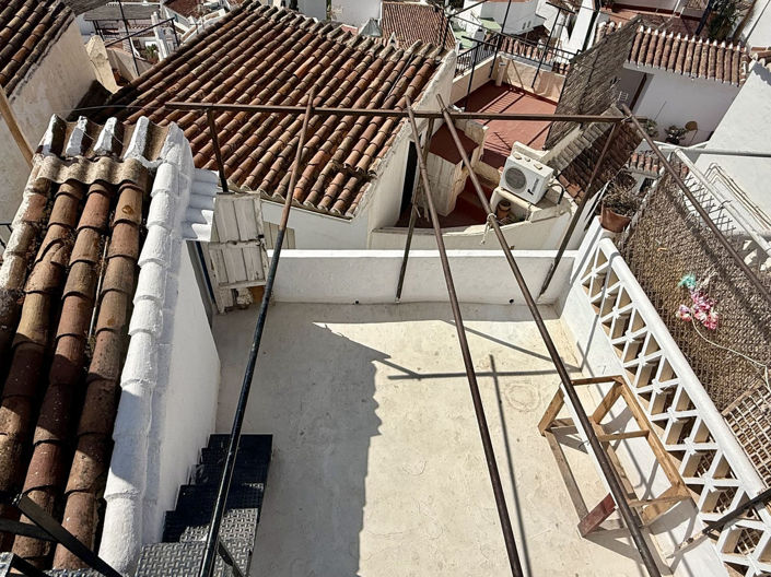 Image No.30-3 Bed Property for sale