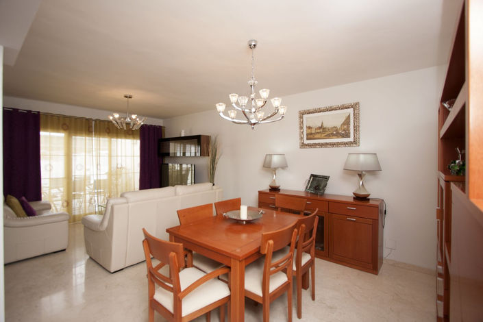 Image No.13-3 Bed Property for sale